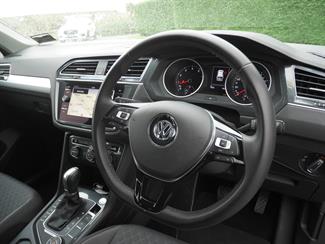 2019 Volkswagen Tiguan - Thumbnail