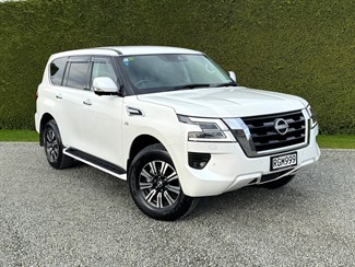 2022 Nissan Patrol - Thumbnail