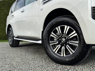 2022 Nissan Patrol - Thumbnail