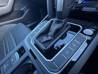 2023 Volkswagen Passat - Thumbnail