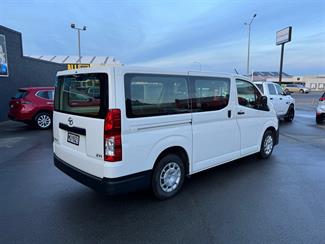 2020 Toyota Hiace - Thumbnail