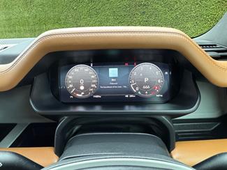 2024 Land Rover Defender - Thumbnail
