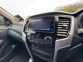 2021 Mitsubishi Triton - Thumbnail