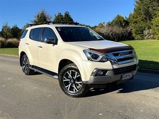 2019 Isuzu MU-X - Thumbnail
