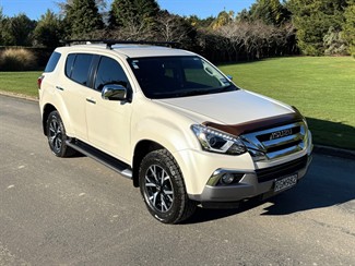 2019 Isuzu MU-X - Thumbnail