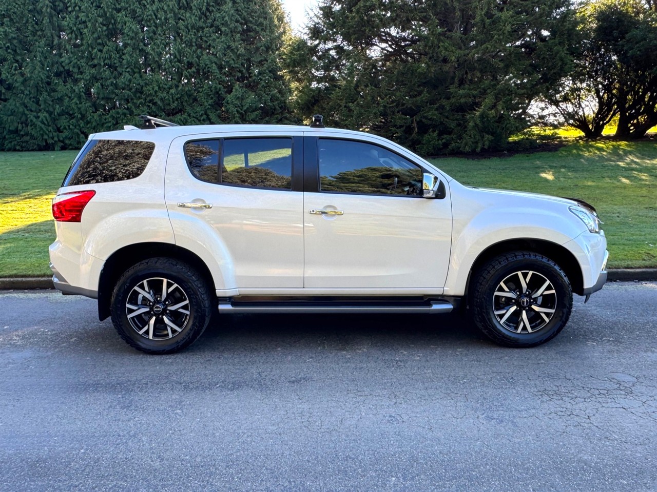 2019 Isuzu MU-X