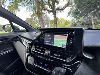 2018 Toyota C-HR - Thumbnail