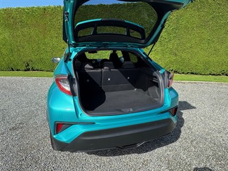 2018 Toyota C-HR - Thumbnail