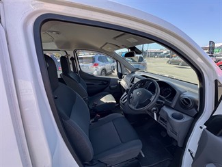 2020 Nissan NV200 - Thumbnail