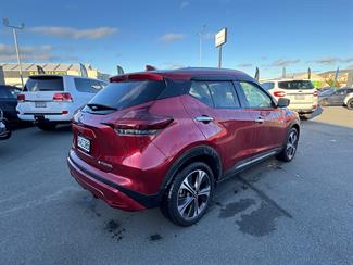 2021 Nissan Kicks - Thumbnail