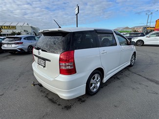 2004 Toyota Wish - Thumbnail