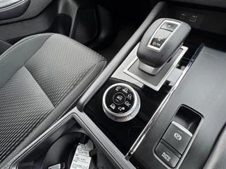 2023 Mitsubishi Outlander - Thumbnail