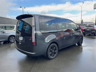2021 Hyundai Staria - Thumbnail