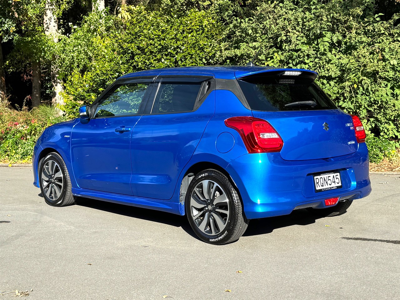 2017 SUZUKI SWIFT