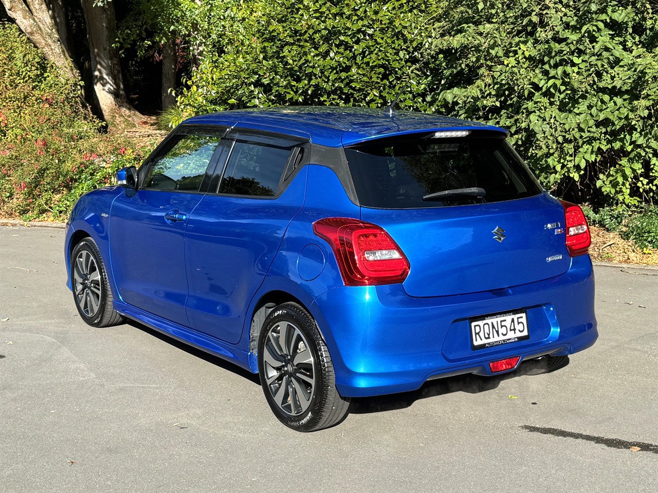 2017 SUZUKI SWIFT