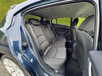 2014 Mazda Axela - Thumbnail
