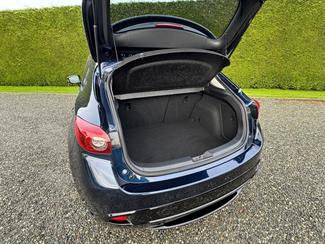 2014 Mazda Axela - Thumbnail
