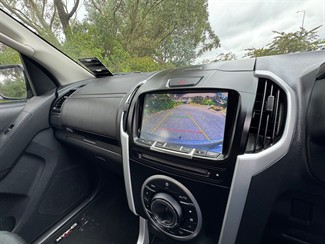 2018 Isuzu D-Max - Thumbnail