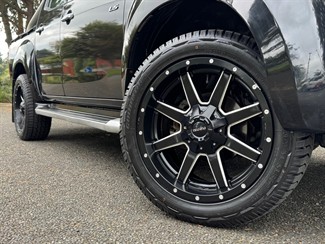 2018 Isuzu D-Max - Thumbnail