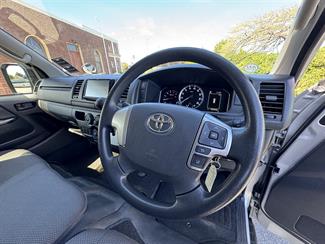 2021 Toyota Hiace - Thumbnail