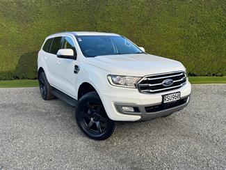 2019 Ford Everest - Thumbnail