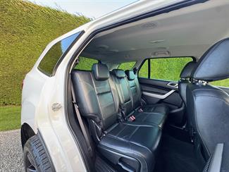 2019 Ford Everest - Thumbnail
