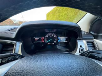 2019 Ford Everest - Thumbnail