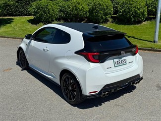 2021 Toyota Yaris - Thumbnail