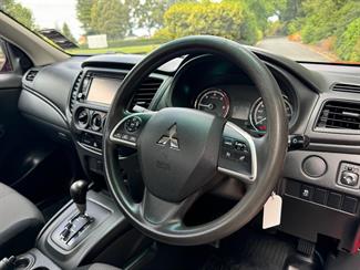 2020 Mitsubishi Triton - Thumbnail