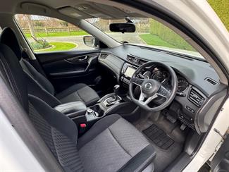 2022 Nissan X-Trail - Thumbnail