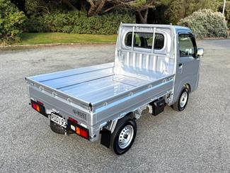 2024 Daihatsu Hijet - Thumbnail