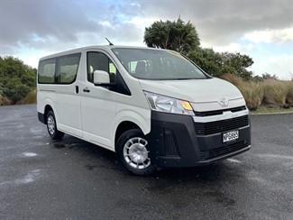 2021 Toyota Hiace - Thumbnail