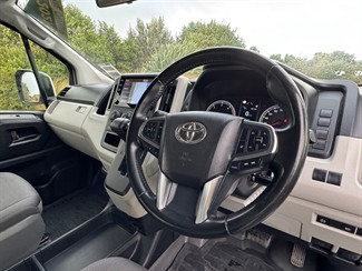 2021 Toyota Hiace - Thumbnail