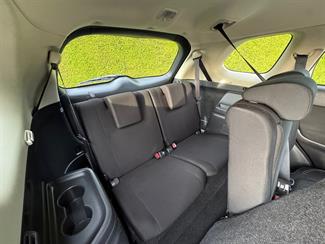 2022 Mitsubishi Outlander - Thumbnail