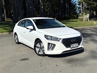 2022 Hyundai Ioniq - Thumbnail