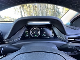 2022 Hyundai Ioniq - Thumbnail