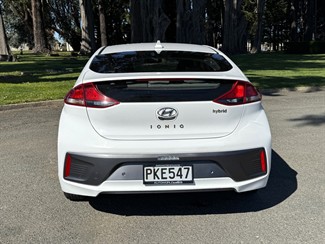 2022 Hyundai Ioniq - Thumbnail