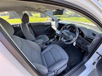 2022 Hyundai Ioniq - Thumbnail
