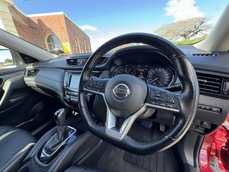 2022 Nissan X-Trail - Thumbnail