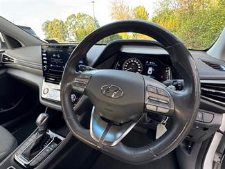 2022 Hyundai Ioniq - Thumbnail