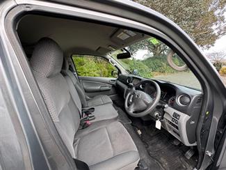 2020 Nissan Caravan - Thumbnail