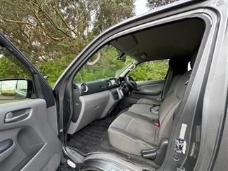 2020 Nissan Caravan - Thumbnail
