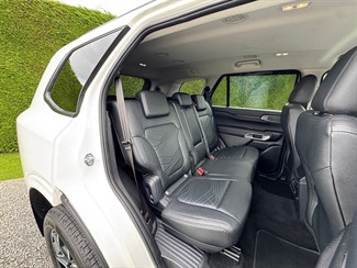 2023 Ford Everest - Thumbnail