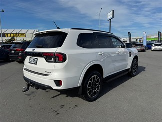 2023 Ford Everest - Thumbnail