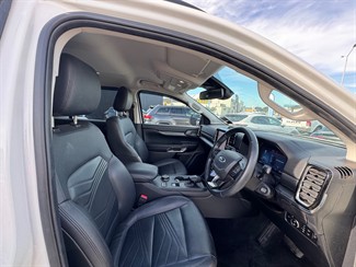 2023 Ford Everest - Thumbnail