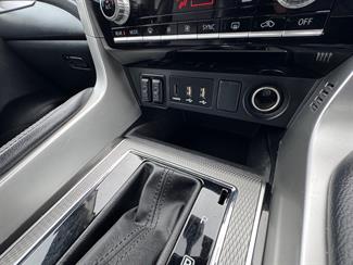 2022 Mitsubishi Pajero Sport - Thumbnail