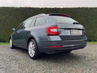 2020 Skoda Octavia - Thumbnail