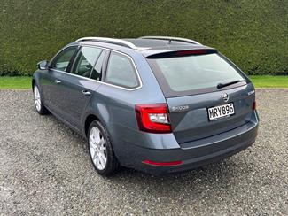 2020 Skoda Octavia - Thumbnail