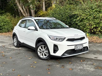 2023 KIA Stonic - Thumbnail