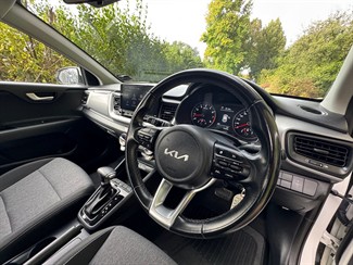 2023 KIA Stonic - Thumbnail